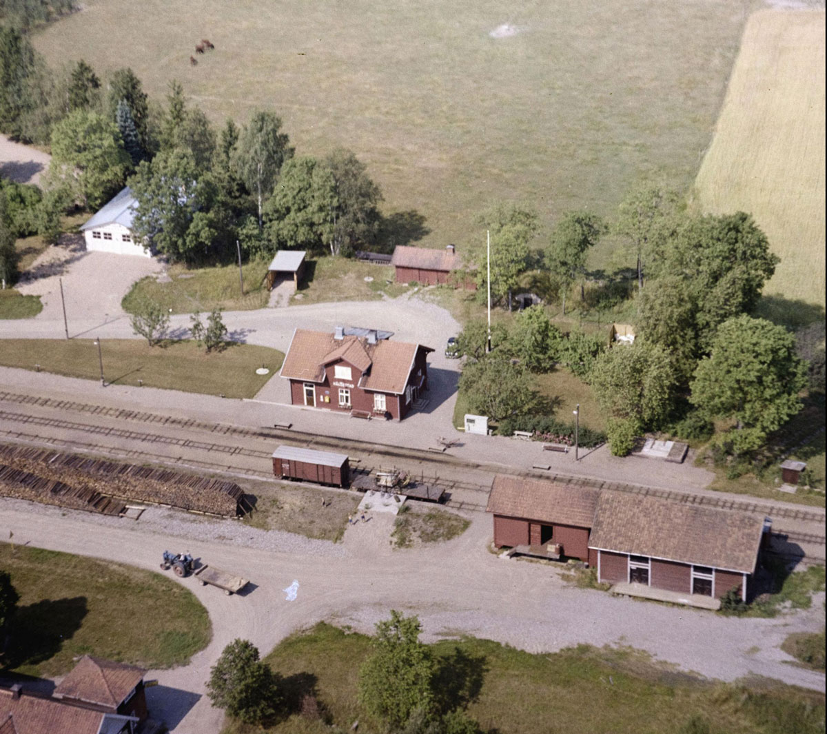 Hällestad - Smalspårsarkivet